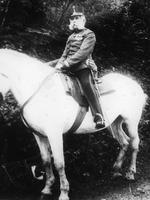 Josip Daneš Gradiš kot Franz Josef I. - Bijeli konj, 1938
Fotografija je last: SLOGI (SGM)
Neg.: S. XLIII, 305, sig. 230