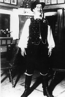Ivan Levar kot Rožmanov Janez - SNG Drama Ljubljana, 27. 4. 1930.
Fotografija je last: SLOGI (SGM)
Neg.: S.X, 58; sig. 544