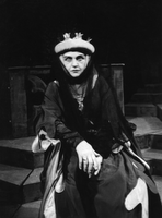 Rihard tretji - Danilova kot Margareta - William Shakespeare: Rihard tretji. SNG Drama Ljubljana, 12. 4. 1952.
Neg.: S.LXVI, 49; sig. 1743