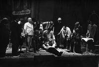 Norica iz Chaillota - Kovič, Cesar, Gregorin, Furijan, Kostić, Raner, Kralj, ?, Podgoršek, Drofenik, Zupan, Nablocka, ?, Valič - Jean Giraudoux: Norica iz Chaillota - I. dej. SNG Drama Ljubljana, 27. 5. 1956.
Neg.: S. LIX, 3; sig. 1330