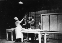 Simfonija 1937 - Boltar, Danilova, Jerman - George Kaufmann, Edna Ferber: Simfonija 1937. SNG Drama Ljubljana, 11. 2. 1937.
Fotografija je last: SLOGI (SGM).
Neb.: S. LXIV, 22; sig. 1572