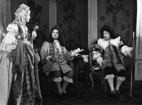Učene ženske - Danilova, Kovič, Cesar - Jean-Baptiste Poquelin Molière: Učene ženske - II. dej., 3. priz. SNG Drama Ljubljana, 20. 10. 1946.
Foto Slovenija 3509/9.
Neg.: S.LXIV, 83; sig. 1621