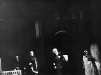 Kralj Lear - Skrbinšek, Danilova, Levar, Šarič - William Shakespeare: Kralj Lear. SNG Drama Ljubljana, 4. 11. 1949.
Neg.: S. LXVI, 70; sig. 1711