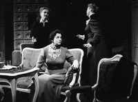 Tri sestre - Sever, Levar, Danilova - Anton Pavlovič Čehov: Tri sestre - III. dej. SNG Drama Ljubljana, 2. 3. 1956.
Neg.: S.LXX, 41; sig. 1942